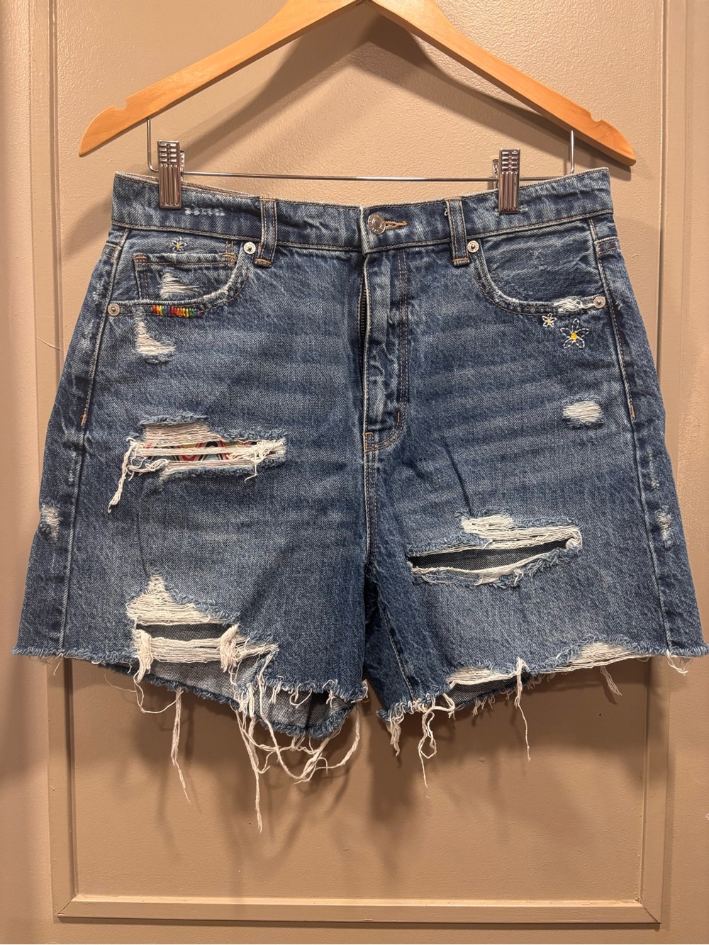 American Eagle Distressed High-Waist Denim Shorts - Blue
